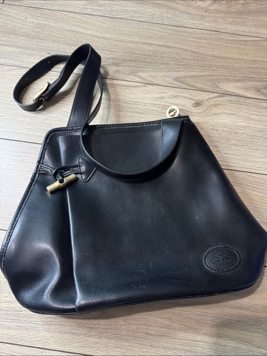 Longchamp Handbags - Gorgeous Longchamp Roseau Bamboo Toggle Bag